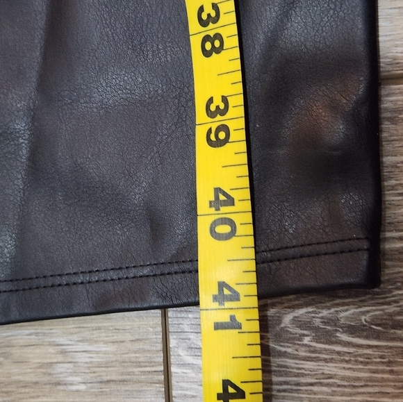 Chicos black faux leather leggings size 3 Tall or 16 TALL - Picture 5 of 7